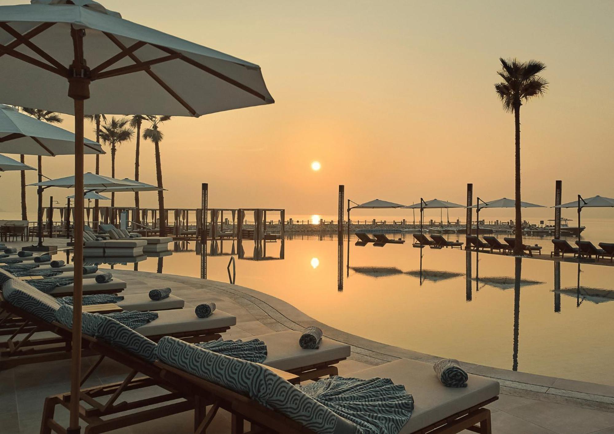 Intercontinental Doha Beach & Spa By Ihg Экстерьер фото